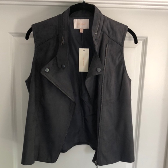 Skies Are Blue Jackets & Blazers - NWT Skies Are Blue Faux Suede Vest